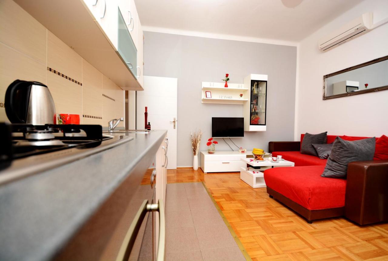Miranda Apartment *